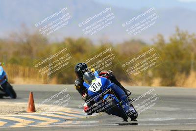 media/Apr-17-2022-CVMA (Sun) [[f474cfa795]]/Race 14 500 Supersport-350 Supersport (Holeshot)/